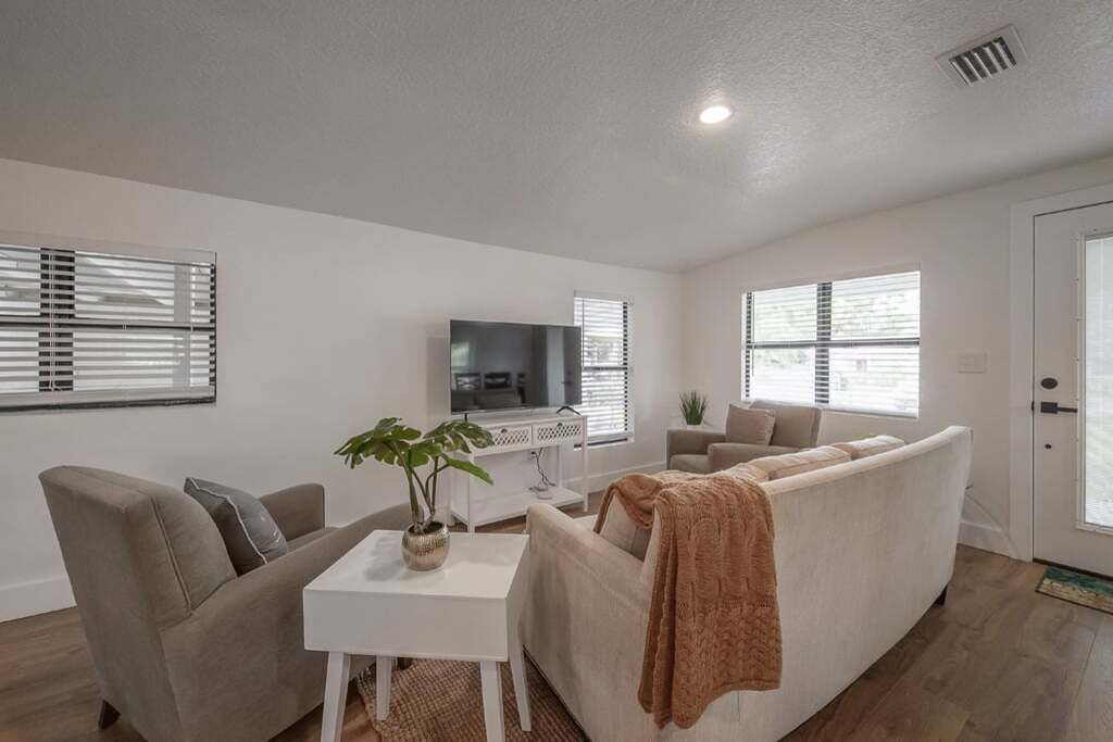 Photo of Livingroom in Old Seminole Heights