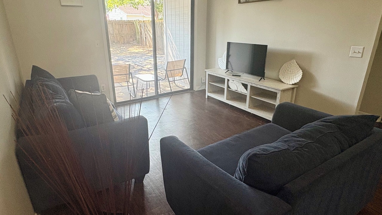 Photo of Livingroom in Sandalwood