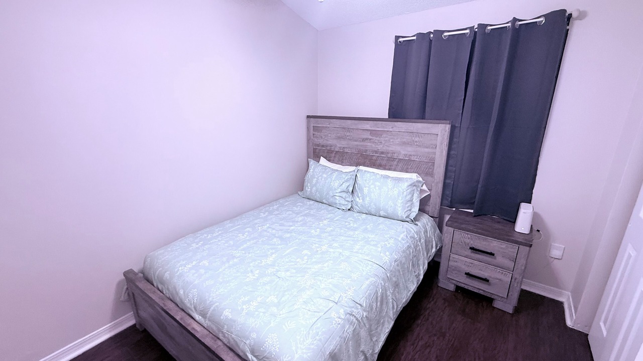 Photo of Bedroom in Sandalwood