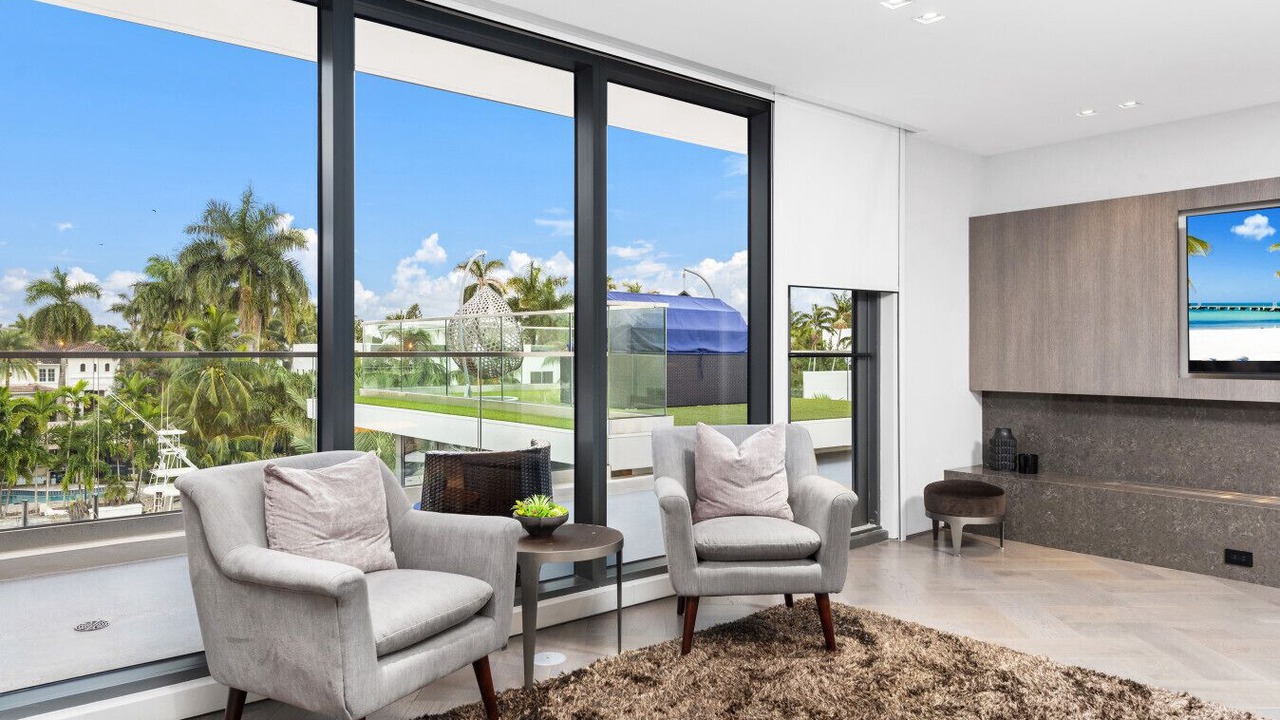Photo of Livingroom in East Fort Lauderdale