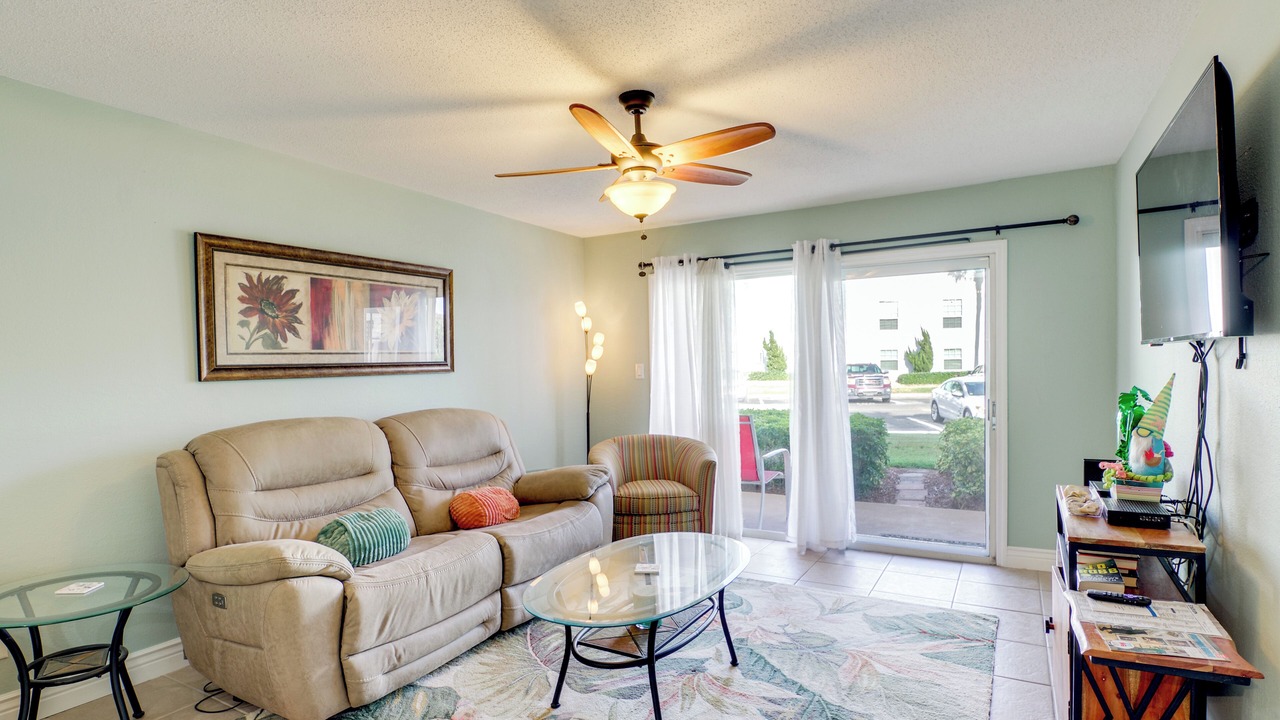 Photo of Livingroom in Ocean Side Village
