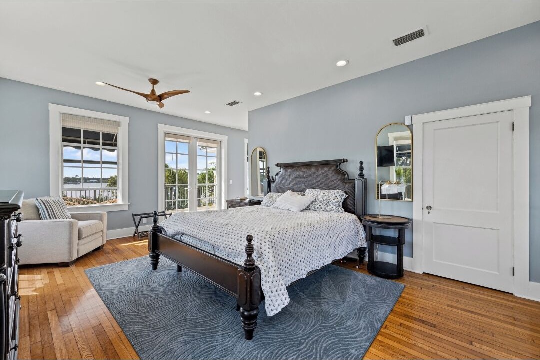Photo of Bedroom in Tequesta