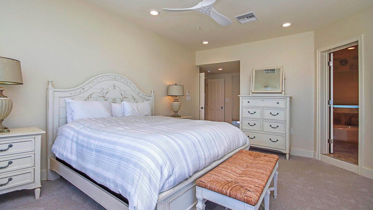 Photo of Bedroom in Gulf Shores