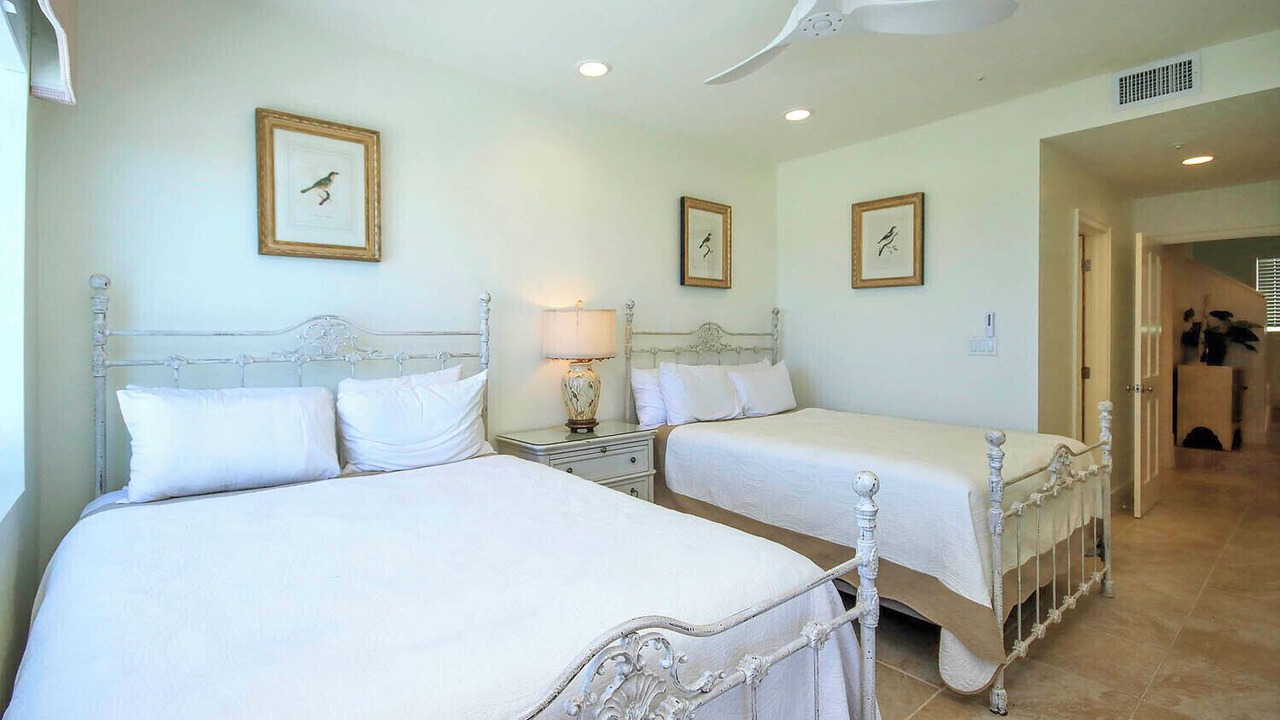Photo of Bedroom in Gulf Shores