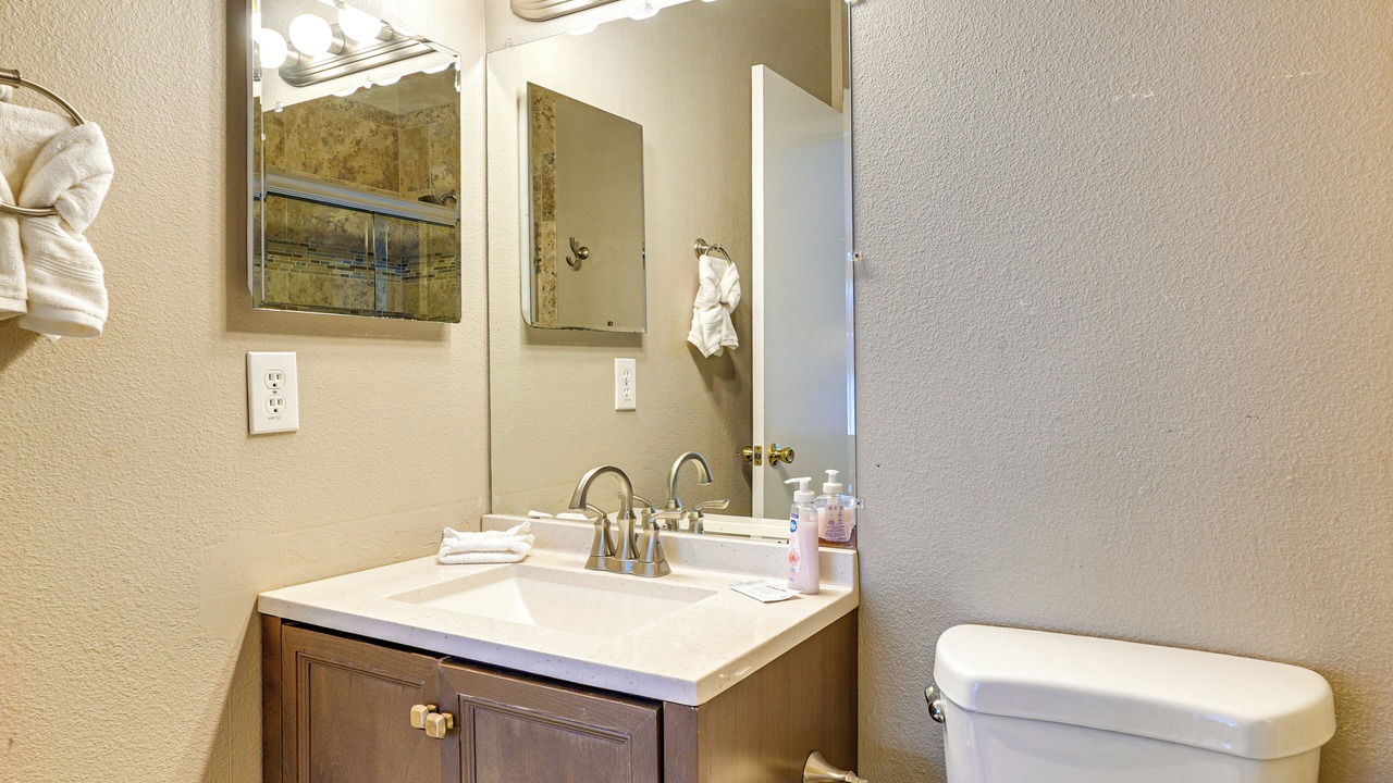 Photo of Bathroom in Meadow Pointe