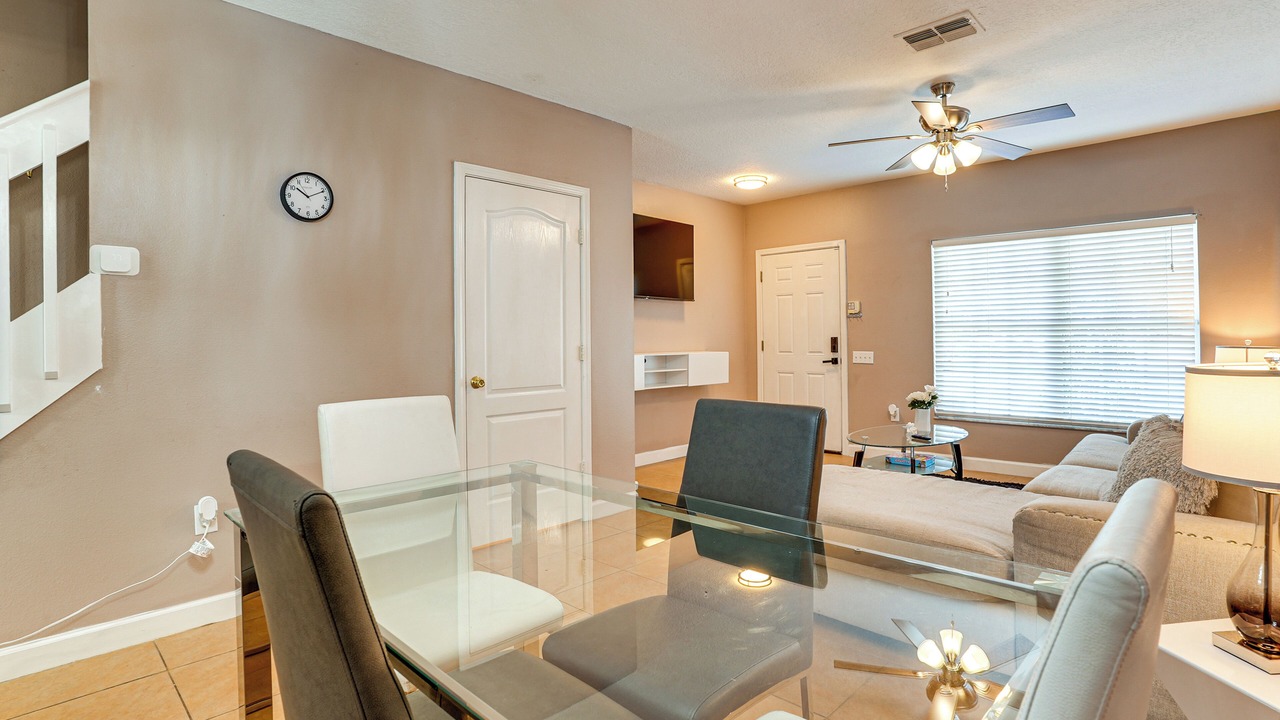 Photo of Livingroom in Meadow Pointe