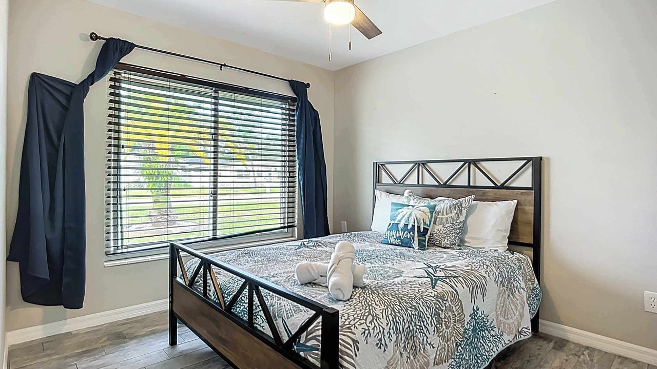 Photo of Bedroom in Bayshore Gardens