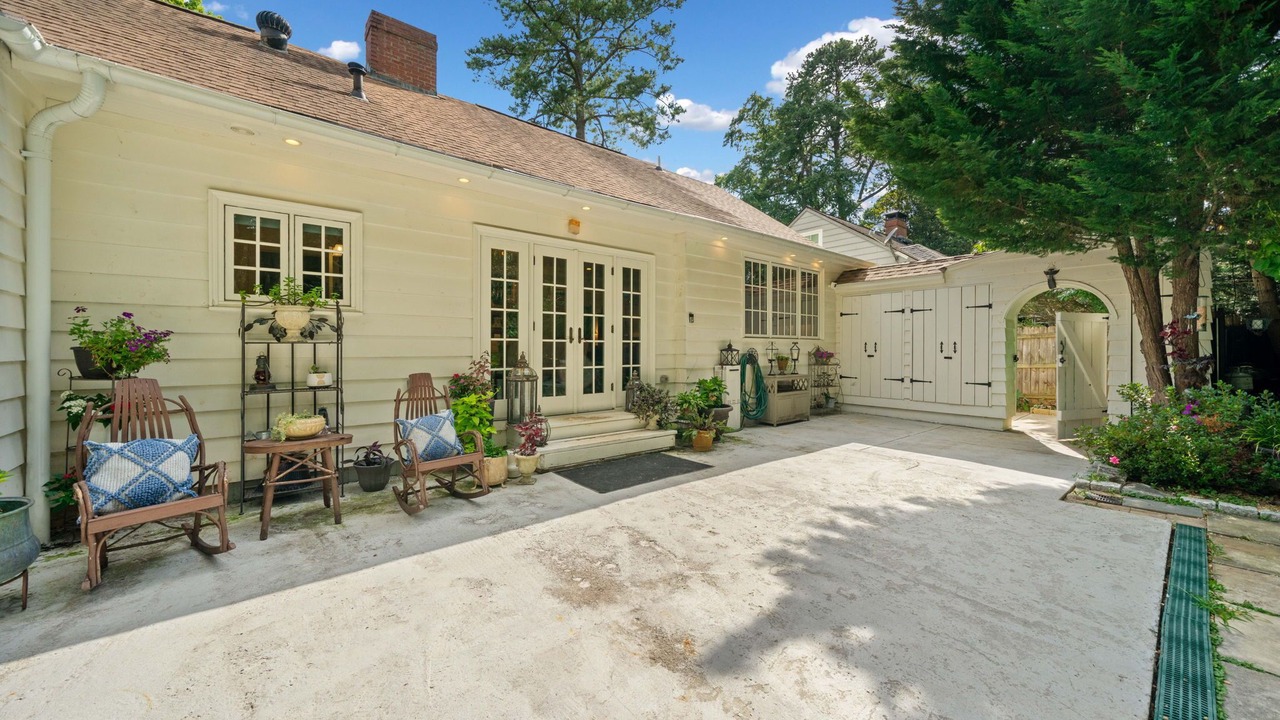 Photo of Patio Balcony in Lindridge-Martin Manor