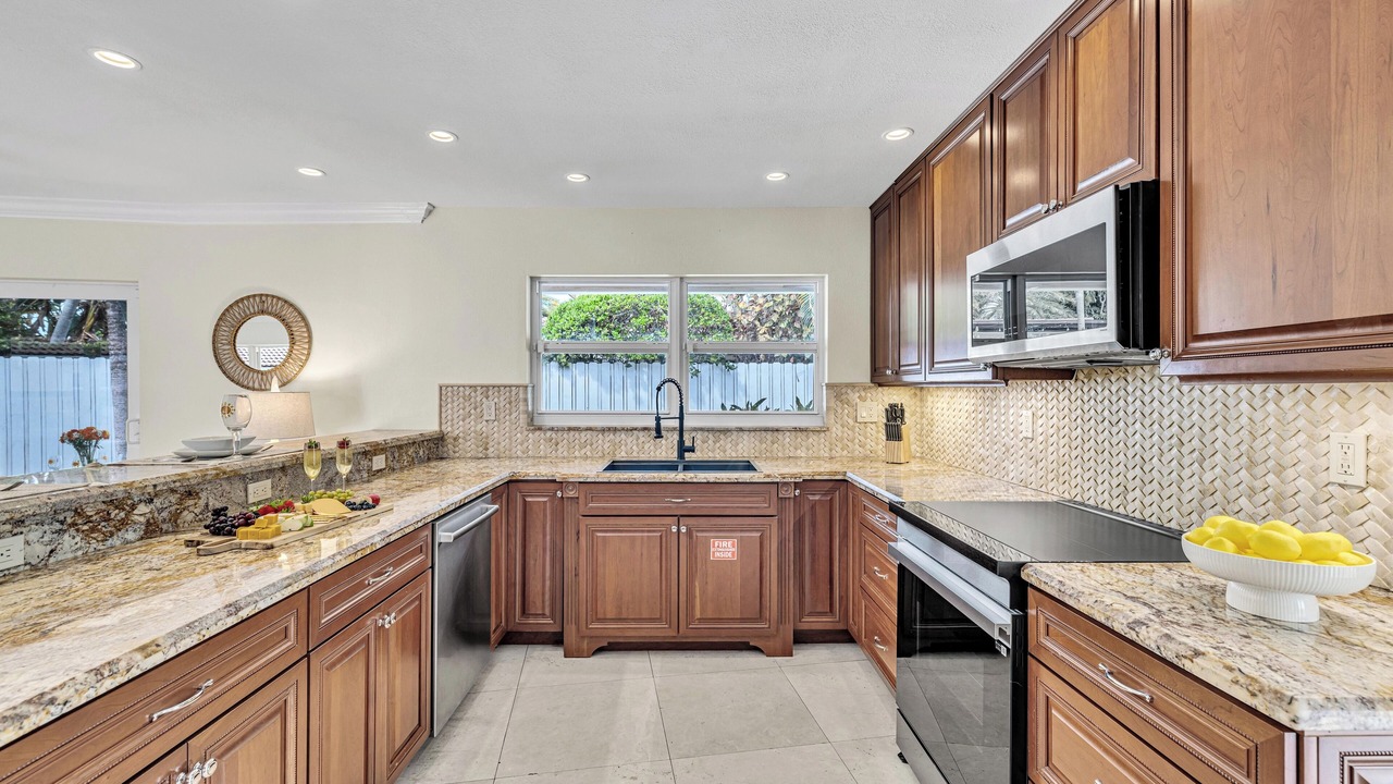Photo of Kitchen in 17th Street Causeway