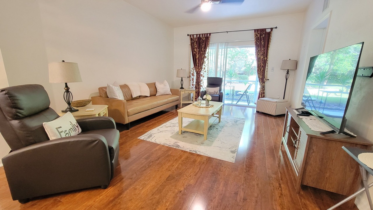 Photo of Livingroom in Gainesville