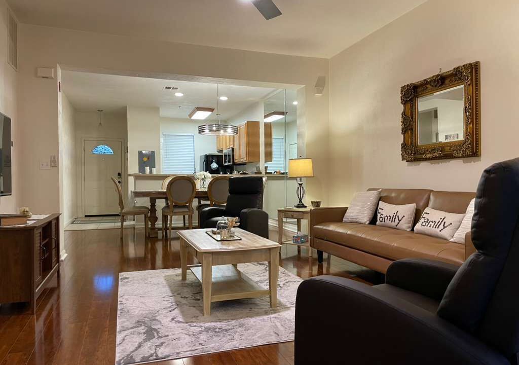 Photo of Livingroom in Gainesville
