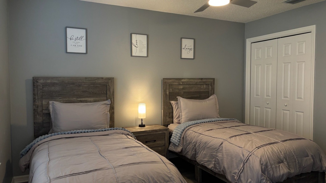 Photo of Bedroom in Duval