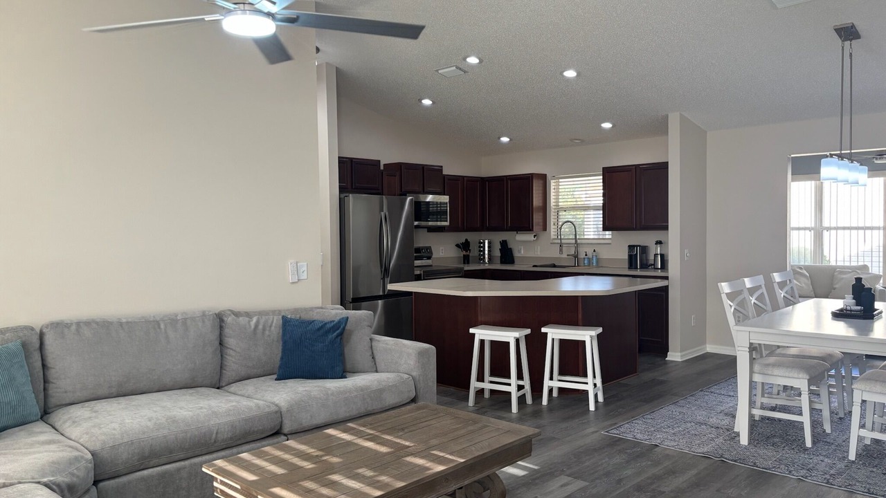 Photo of Livingroom in Duval