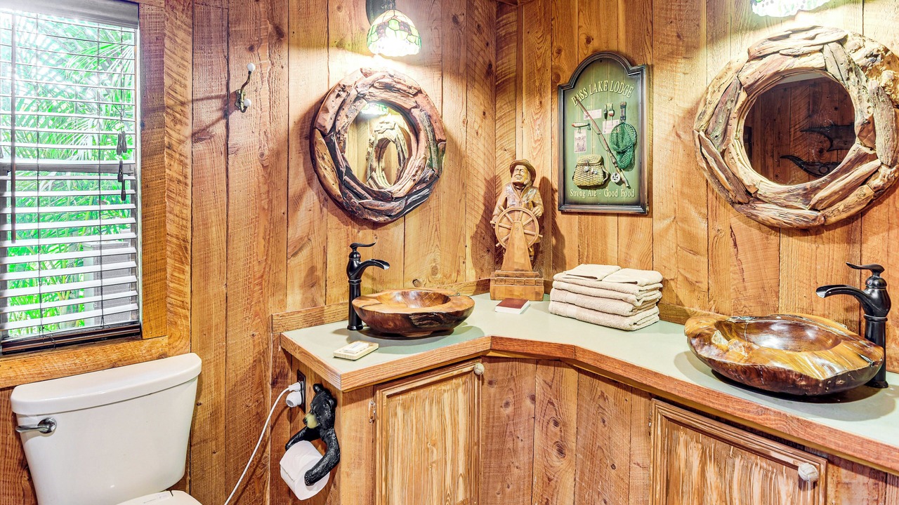 Photo of Bathroom in Astor