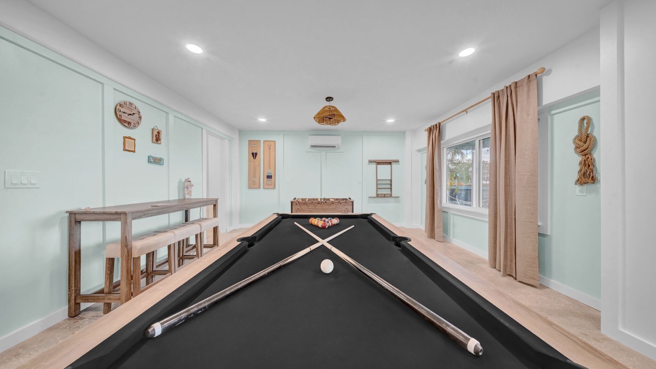 Photo of Bedroom in Crystal Beach