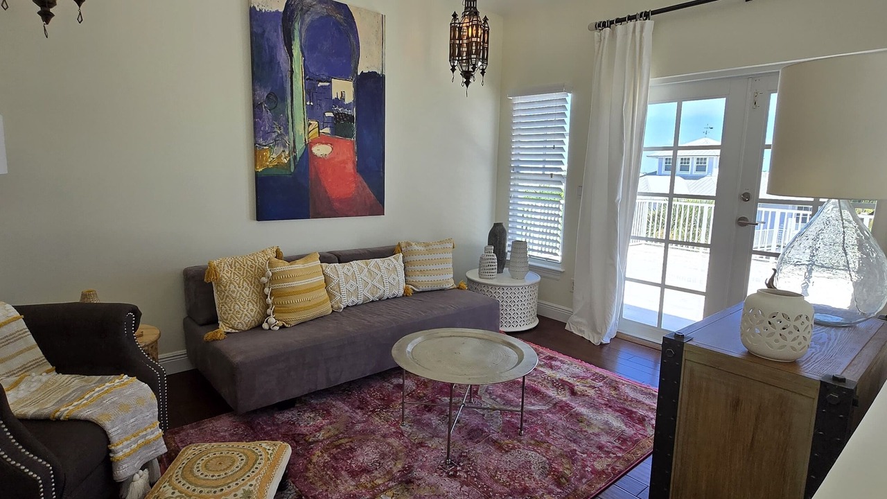 Photo of Livingroom in Juno Beach