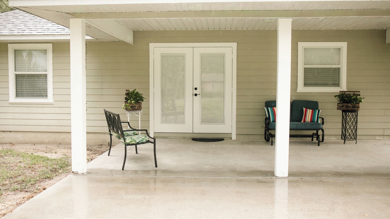 Photo of Patio Balcony in Manattee Road