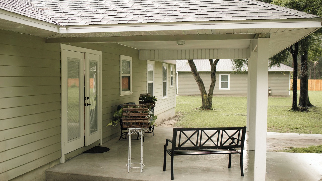 Photo of Patio Balcony in Manattee Road