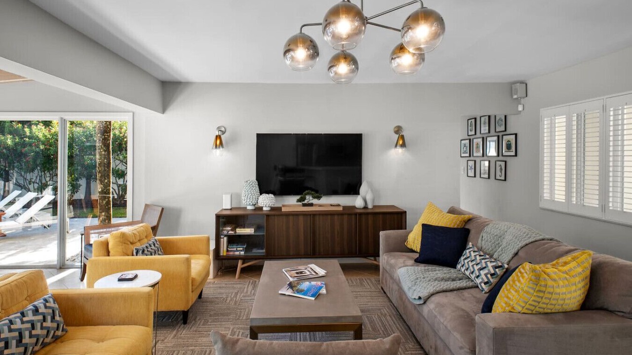 Photo of Livingroom in Poinsettia Heights