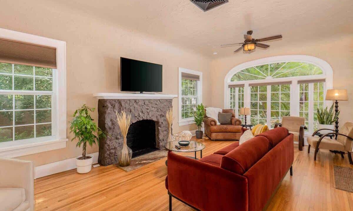 Photo of Livingroom in Lakeland