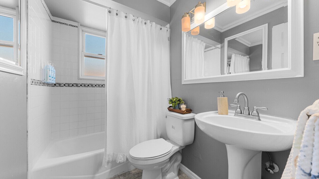 Photo of Bathroom in Dolphin's Cove