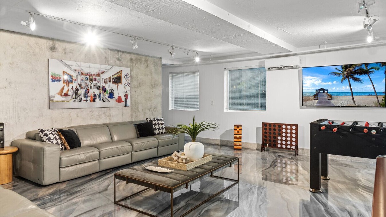 Photo of Bedroom in Northeast Coconut Grove