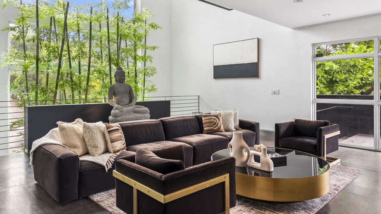 Photo of Bedroom in Northeast Coconut Grove