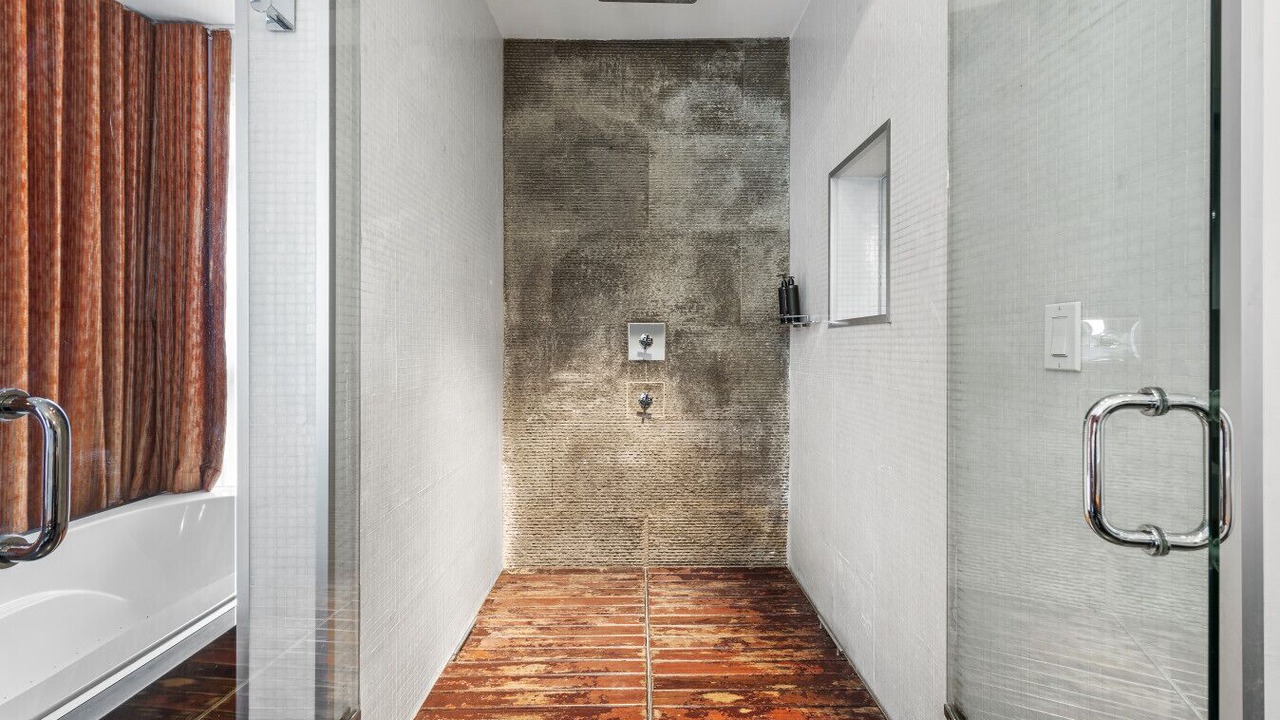 Photo of Bathroom in Northeast Coconut Grove