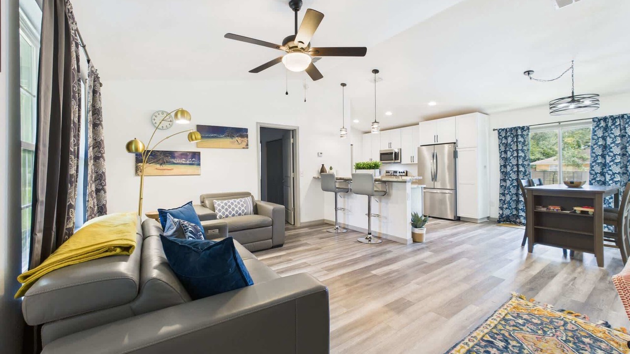 Photo of Livingroom in Fellowship