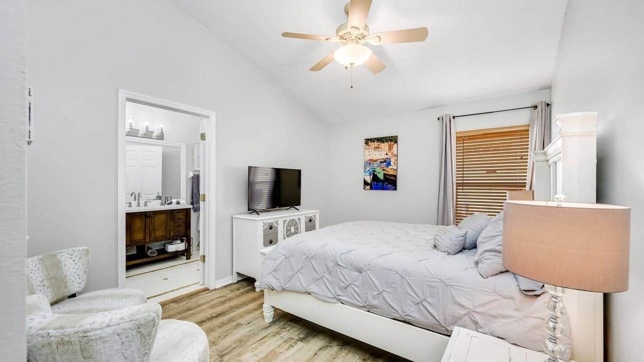 Photo of Bedroom in Carrollwood