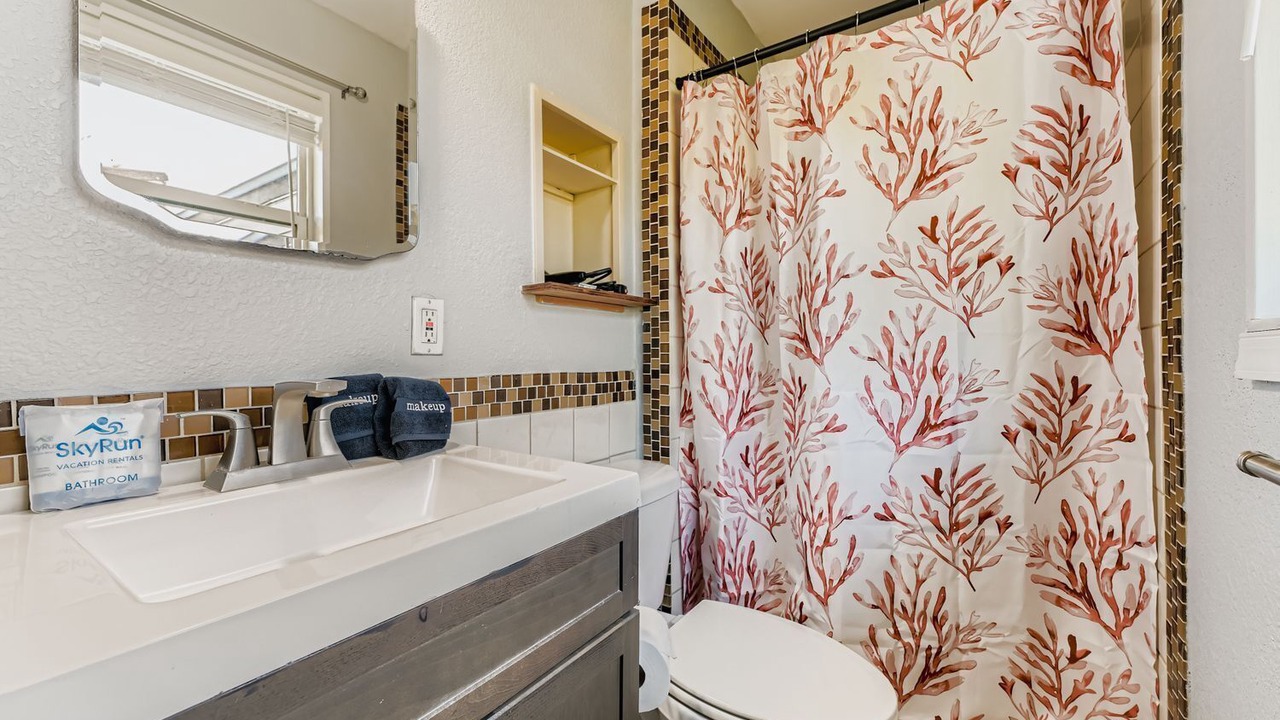Photo of Bathroom in Sandalwood