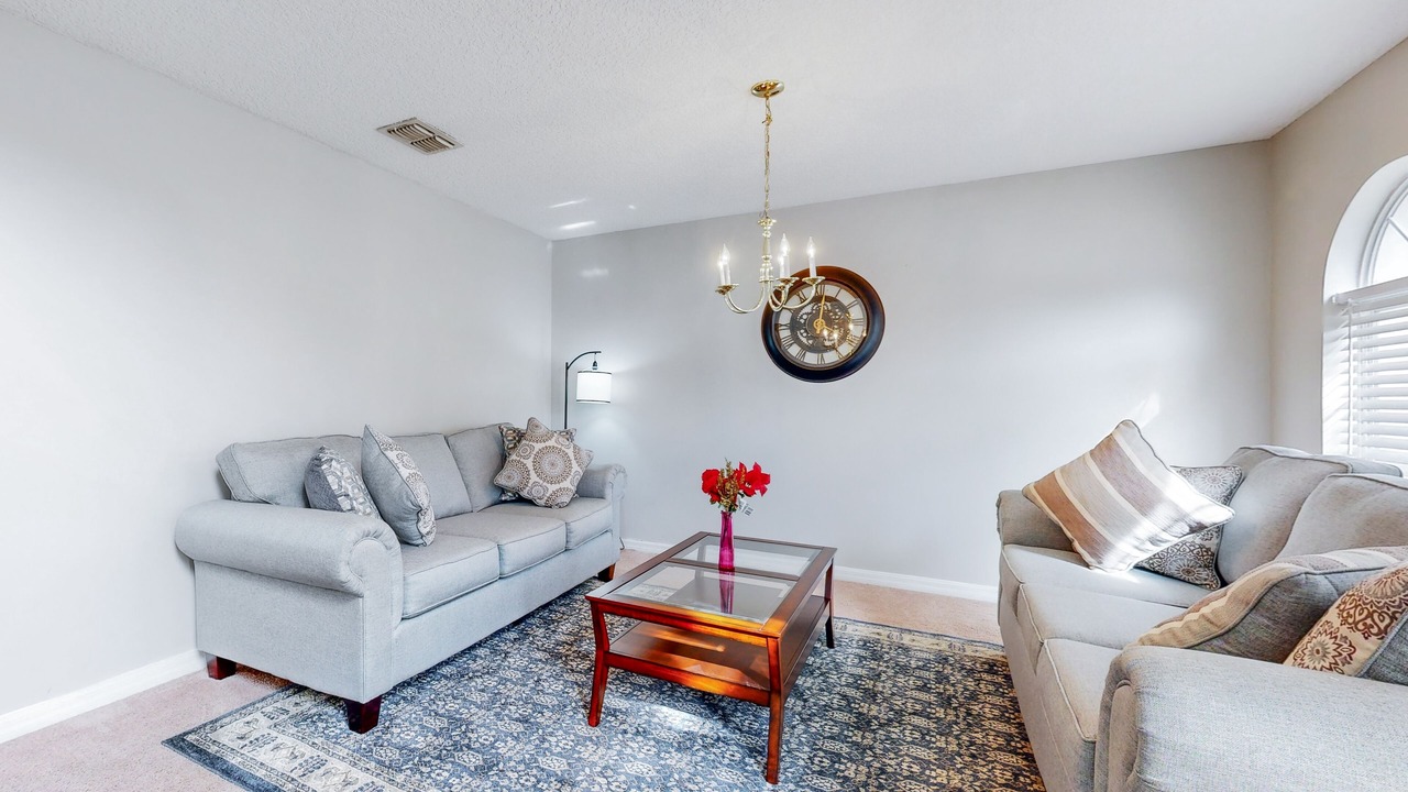 Photo of Livingroom in Northside