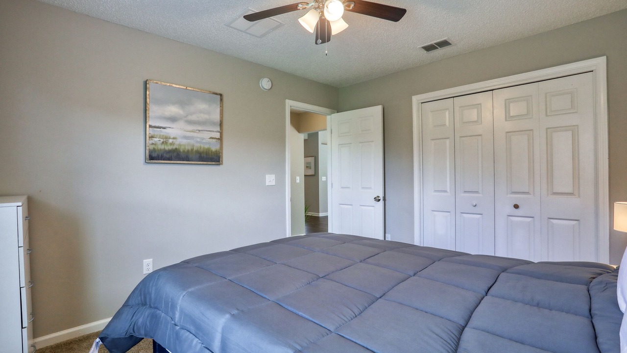 Photo of Bedroom in Sandalwood