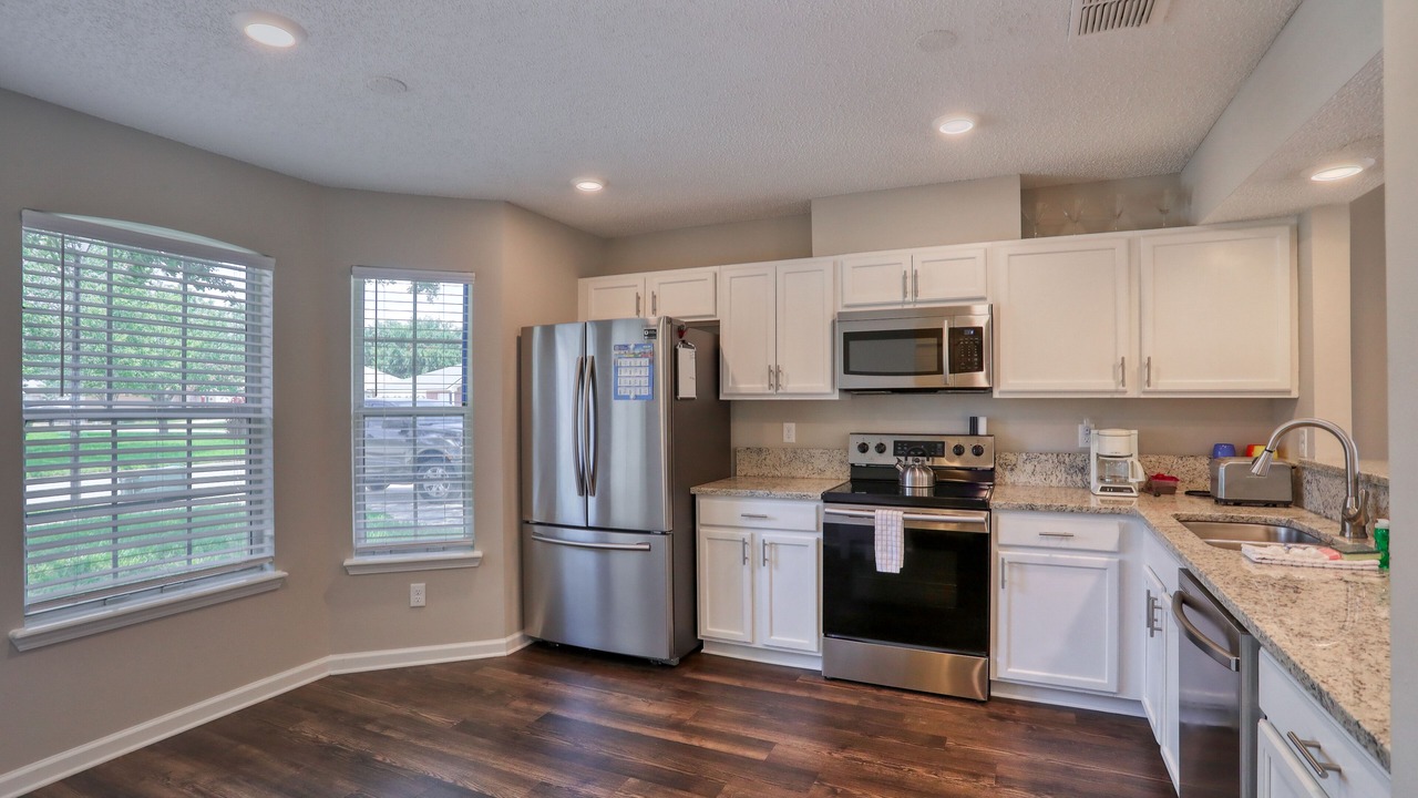Photo of Kitchen in Sandalwood