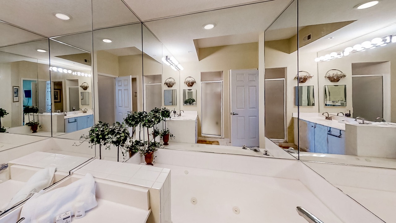 Photo of Bathroom in Amelia City