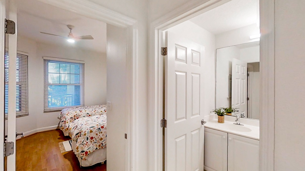 Photo of Bathroom in Amelia City