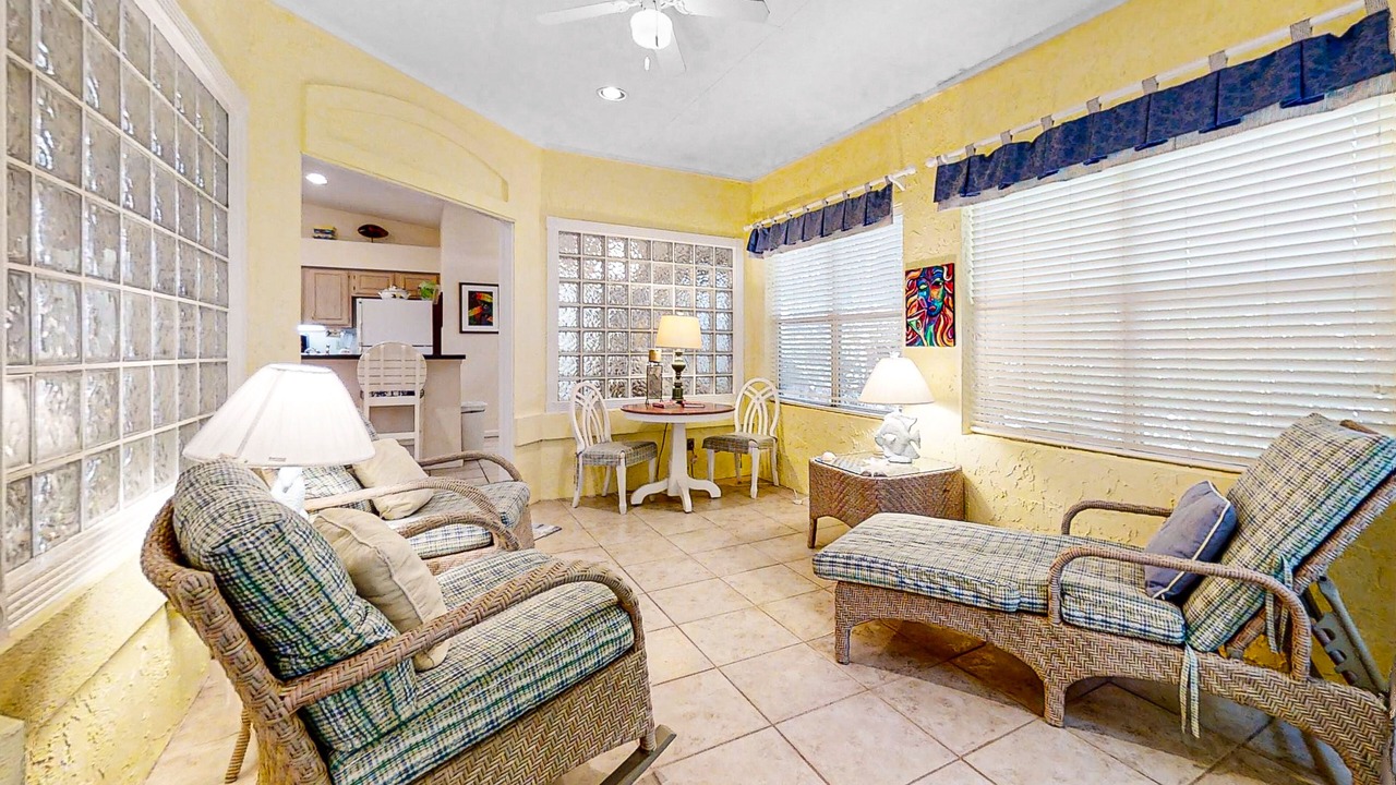 Photo of Livingroom in Amelia City