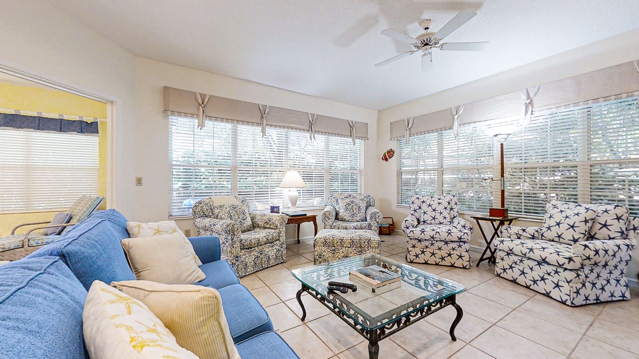 Photo of Livingroom in Amelia City
