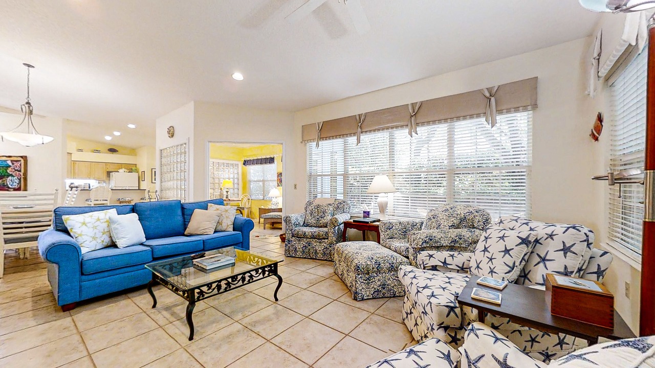 Photo of Livingroom in Amelia City