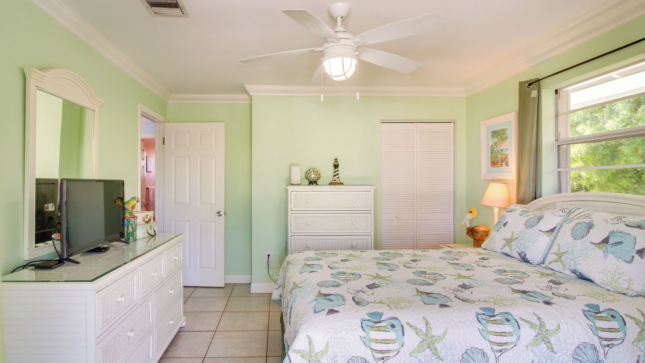 Photo of Bedroom in Twin Lakes