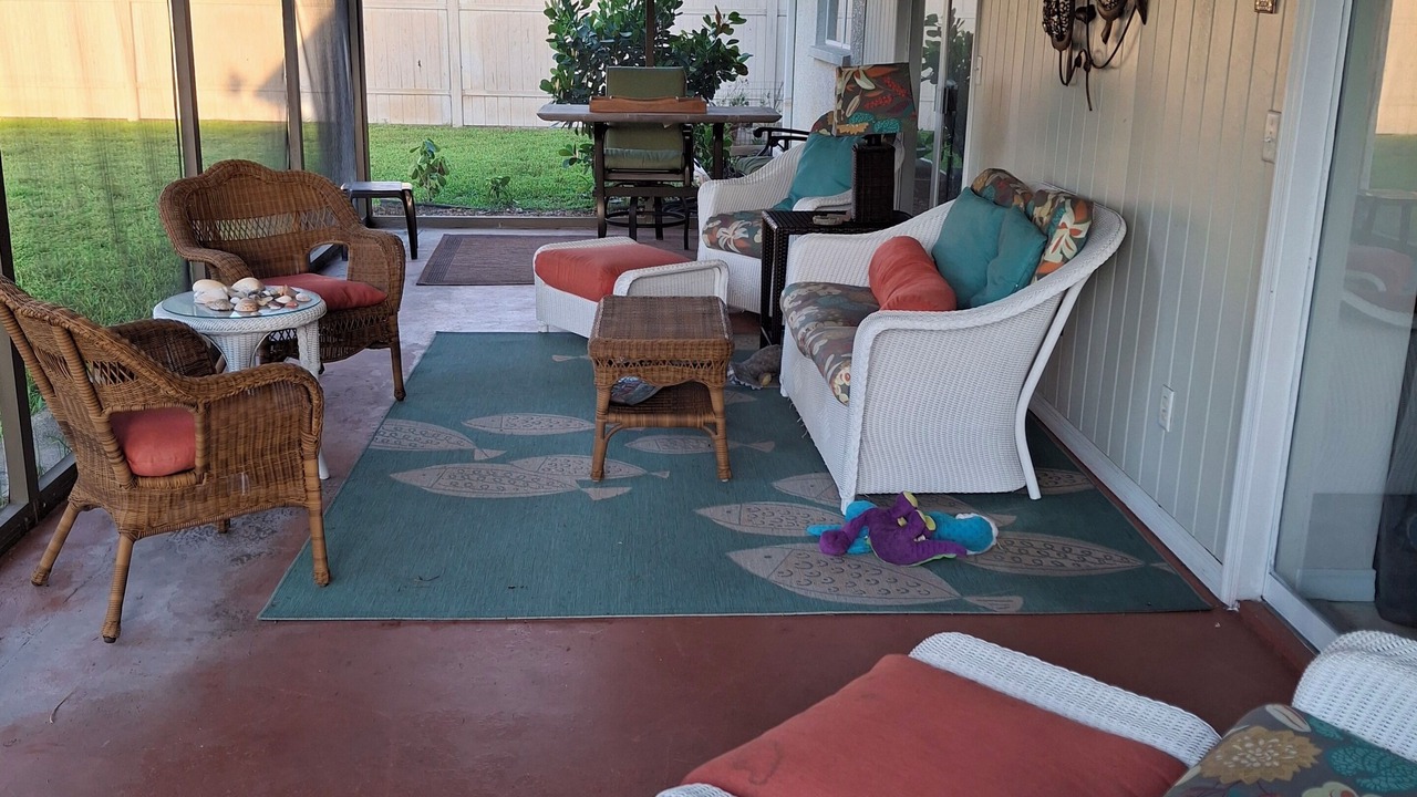 Photo of Patio Balcony in Golden Beach