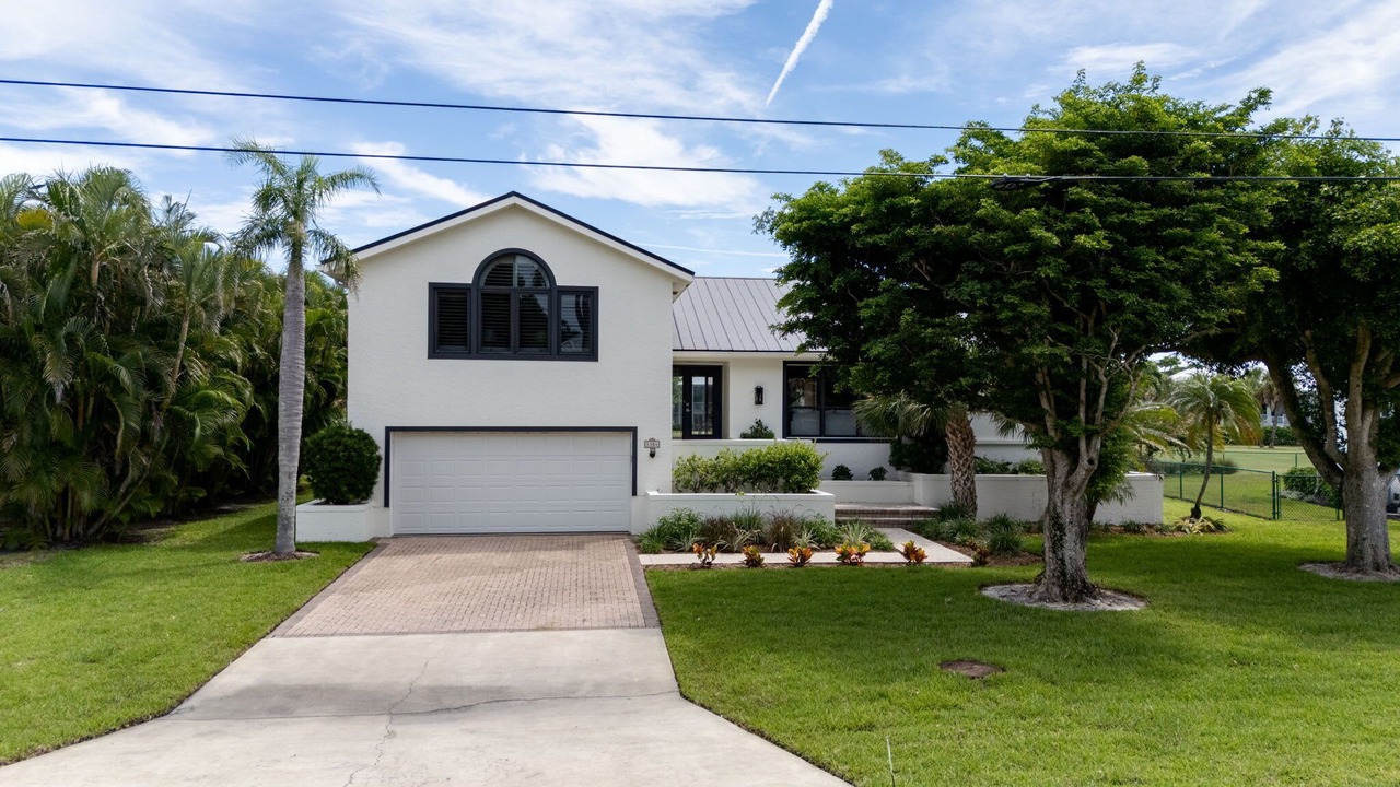 Photo of Outdoor in Beachview Country Club Estates