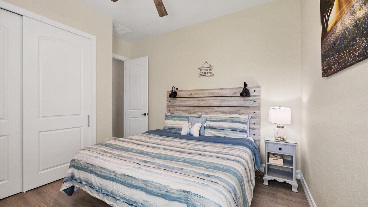 Photo of Bedroom in Edgewater