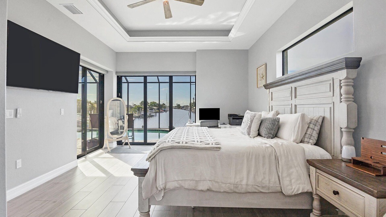 Photo of Bedroom in Edgewater