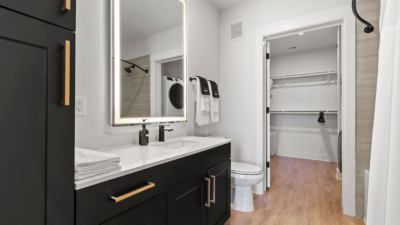 Photo of Bathroom in North Hyde Park