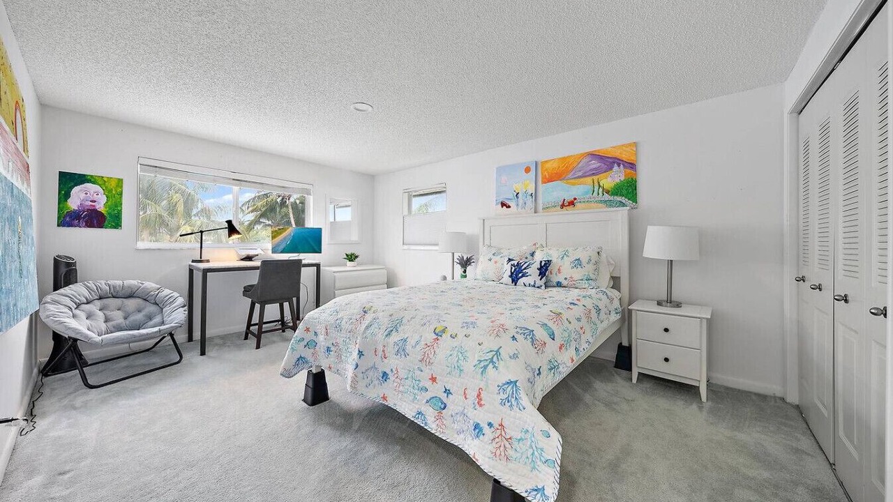 Photo of Bedroom in Lake Ida Shores