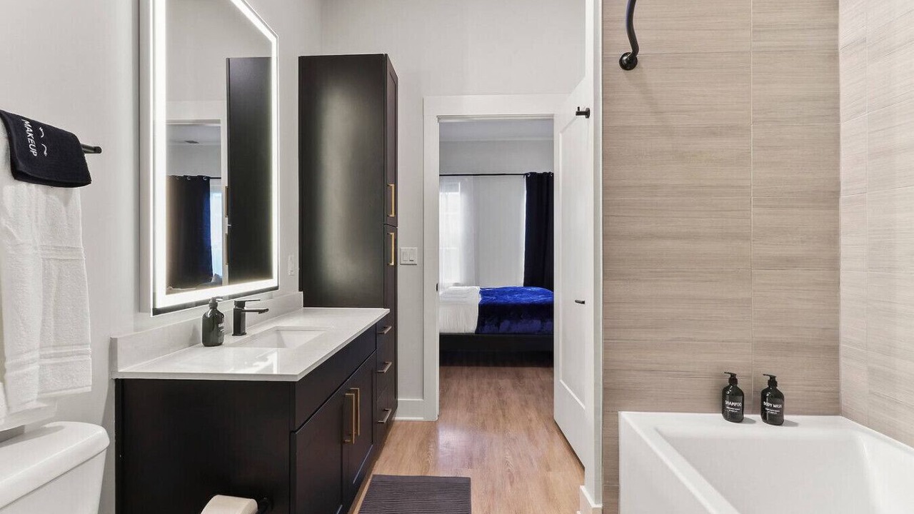 Photo of Bathroom in North Hyde Park
