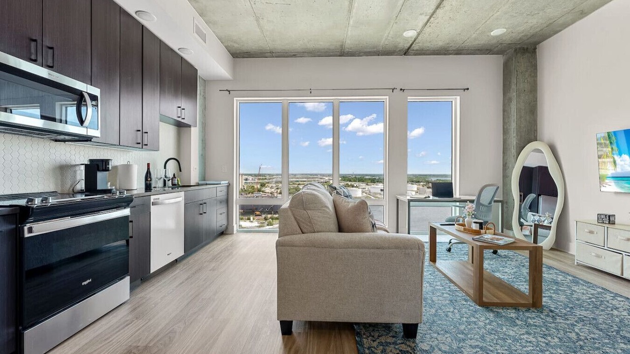 Photo of Livingroom in Channel District