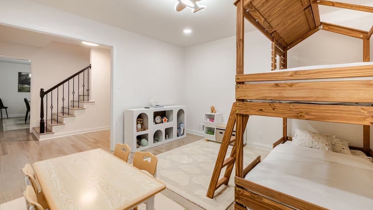 Photo of Bedroom in Stone Mountain
