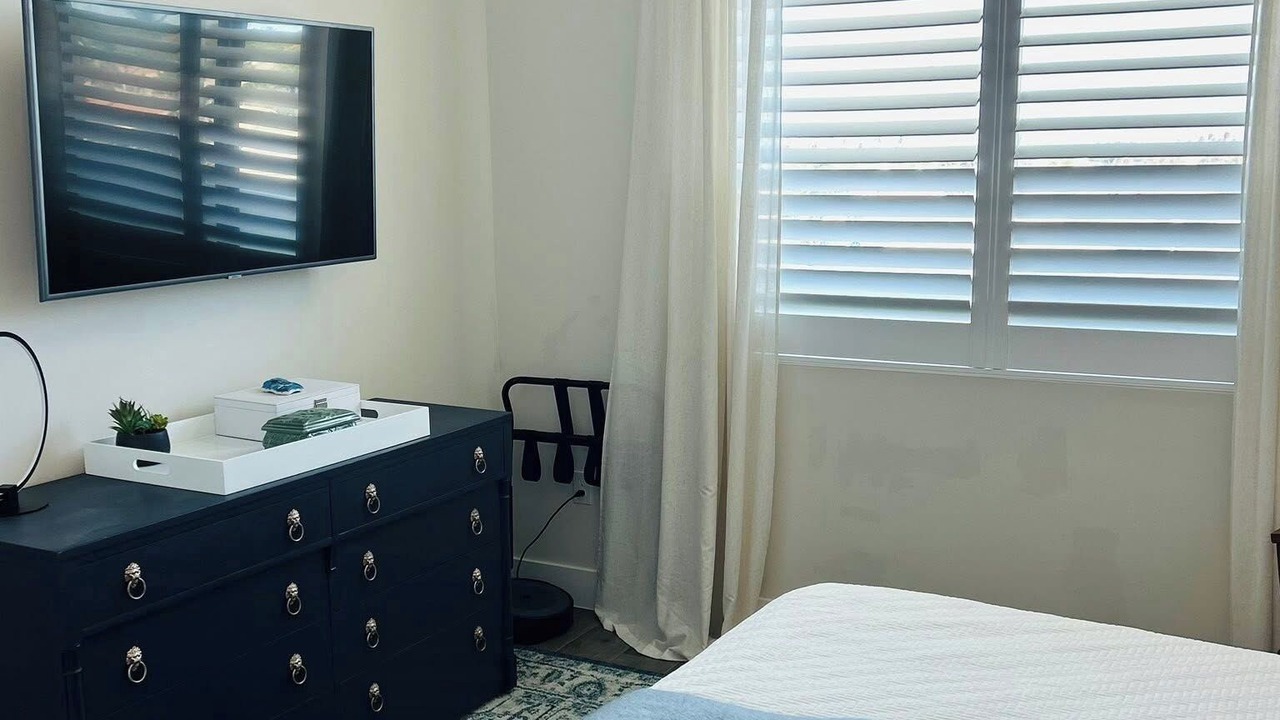 Photo of Bedroom in Interchange Square